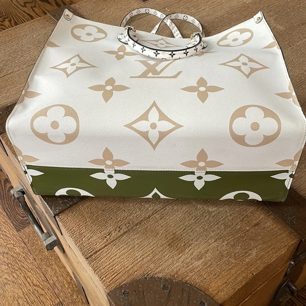Preowned Louis Vuitton on the go khaki taupe large bag shopper - Picture 5 of 14